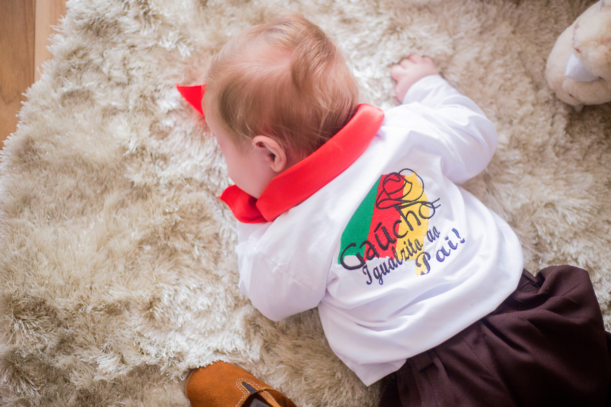 acompanhamento mensal de bebe caxias do sul figurino cenario tematico  personagem foto infantil serra gaucha fotografia familia mundo azul rosa ensaio fotografico crianca newborn baby menino menina smash the cake esmague o bolo banheira gaucho