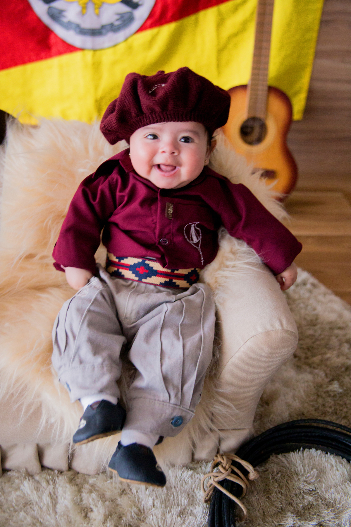 acompanhamento mensal de bebe caxias do sul figurino cenario tematico  personagem foto infantil serra gaucha fotografia familia mundo azul rosa ensaio fotografico crianca newborn baby menino menina smash the cake esmague o bolo banheira gaucho