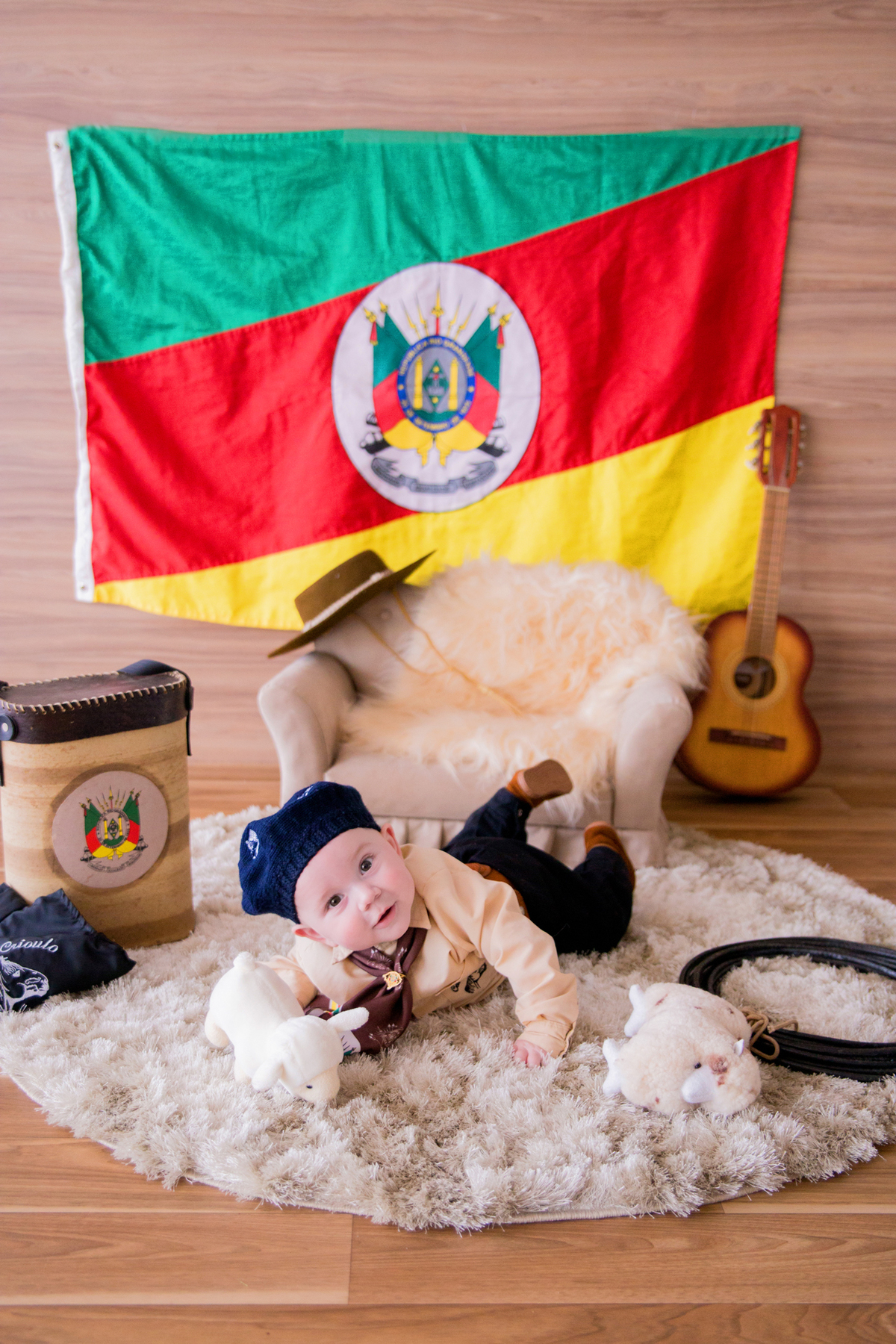 acompanhamento mensal de bebe caxias do sul figurino cenario tematico  personagem foto infantil serra gaucha fotografia familia mundo azul rosa ensaio fotografico crianca newborn baby menino menina smash the cake esmague o bolo banheira gaucho