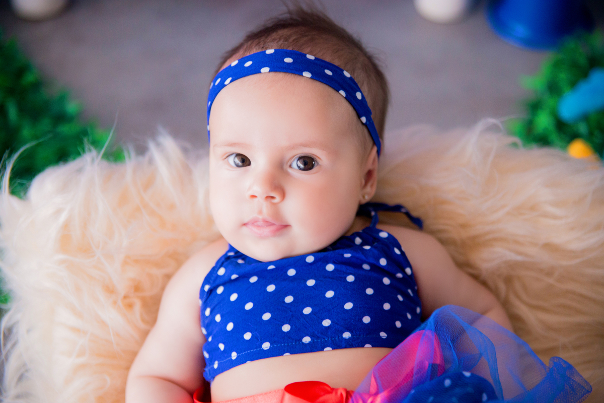 acompanhamento mensal de bebe caxias do sul figurino cenario tematico  personagem foto infantil serra gaucha fotografia familia mundo azul rosa ensaio fotografico crianca newborn baby menino menina smash the cake esmague o bolo banheira branca de neve