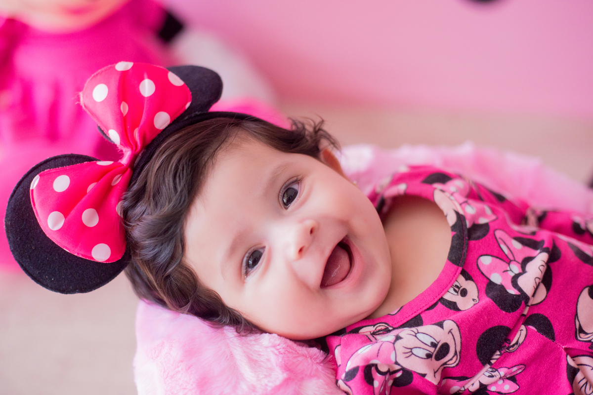 acompanhamento mensal de bebe caxias do sul figurino cenario tematico  personagem foto infantil serra gaucha fotografia familia mundo azul rosa ensaio fotografico crianca newborn baby menino menina smash the cake esmague o bolo banheira minnie rosa