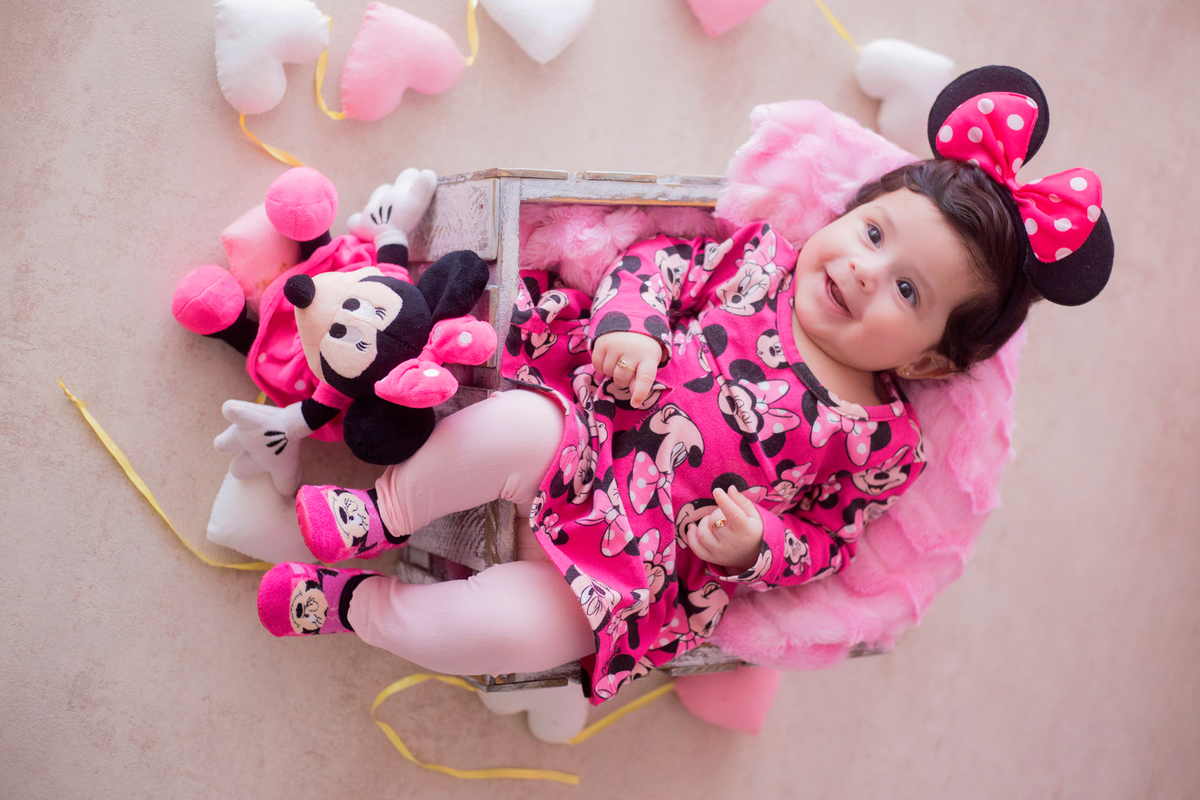 acompanhamento mensal de bebe caxias do sul figurino cenario tematico  personagem foto infantil serra gaucha fotografia familia mundo azul rosa ensaio fotografico crianca newborn baby menino menina smash the cake esmague o bolo banheira minnie rosa