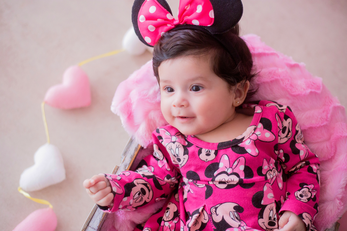 acompanhamento mensal de bebe caxias do sul figurino cenario tematico  personagem foto infantil serra gaucha fotografia familia mundo azul rosa ensaio fotografico crianca newborn baby menino menina smash the cake esmague o bolo banheira minnie rosa