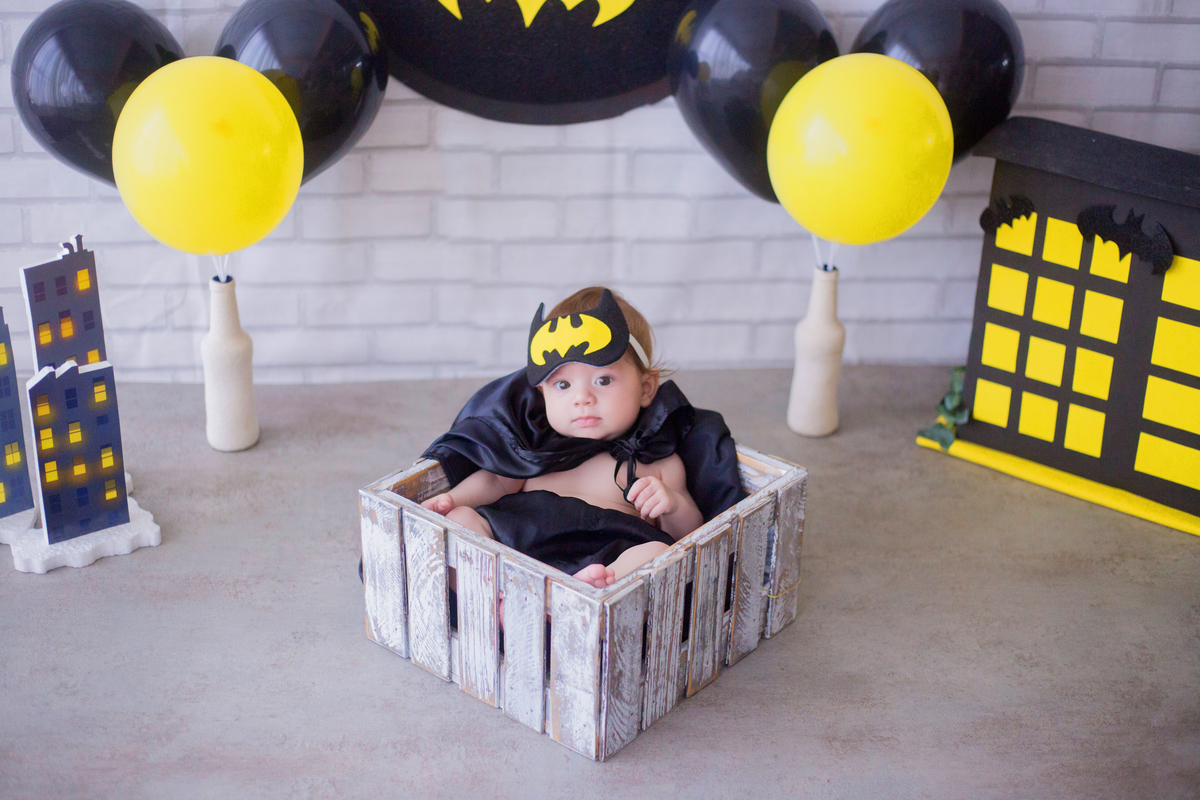 acompanhamento mensal de bebe caxias do sul figurino cenario tematico  personagem foto infantil serra gaucha fotografia familia mundo azul rosa ensaio fotografico crianca newborn baby menino menina smash the cake esmague o bolo banheira urso