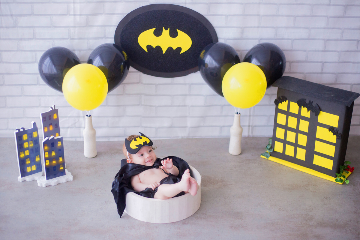 acompanhamento mensal de bebe caxias do sul figurino cenario tematico  personagem foto infantil serra gaucha fotografia familia mundo azul rosa ensaio fotografico crianca newborn baby menino menina smash the cake esmague o bolo banheira urso