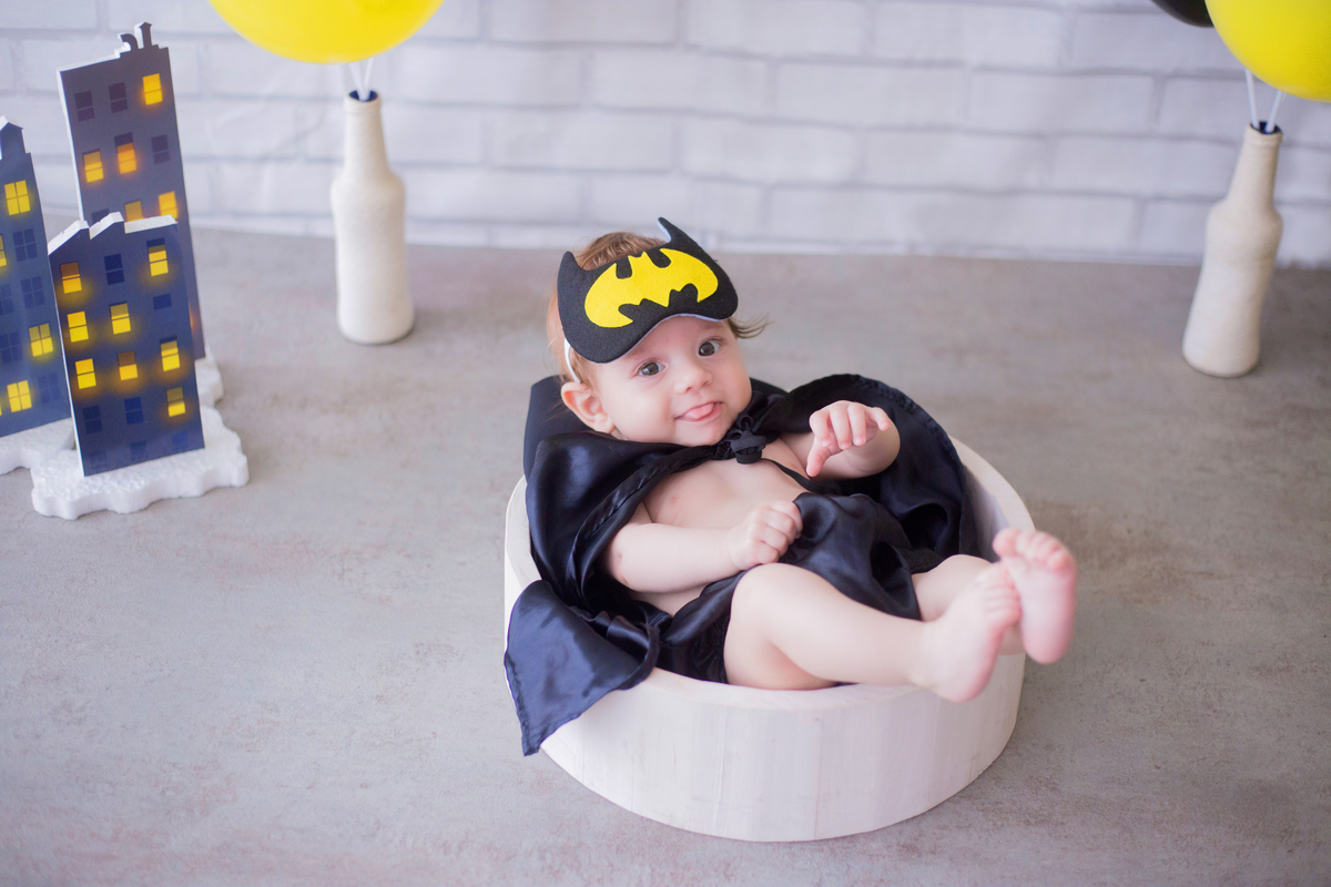 acompanhamento mensal de bebe caxias do sul figurino cenario tematico  personagem foto infantil serra gaucha fotografia familia mundo azul rosa ensaio fotografico crianca newborn baby menino menina smash the cake esmague o bolo banheira urso