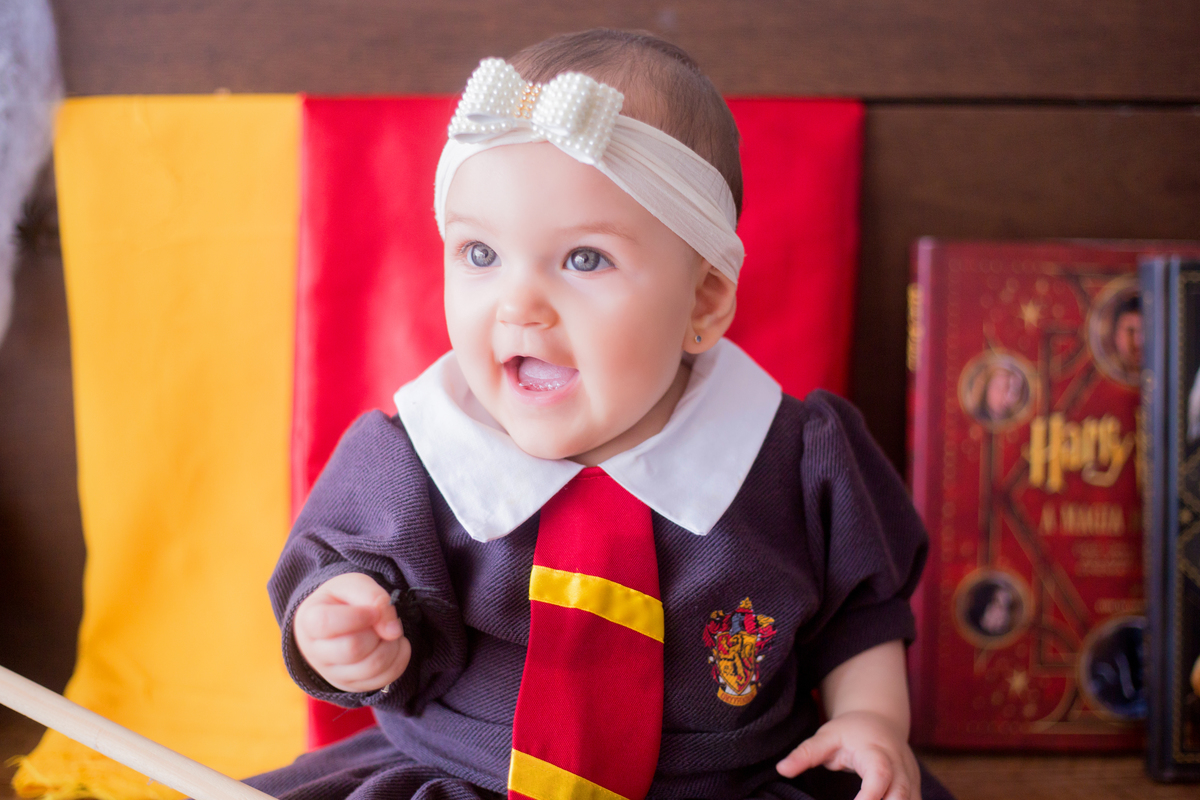 acompanhamento mensal de bebe caxias do sul figurino cenario tematico  personagem foto infantil serra gaucha fotografia familia mundo azul rosa ensaio fotografico crianca newborn baby menino menina smash the cake esmague o bolo banheira urso harry potter