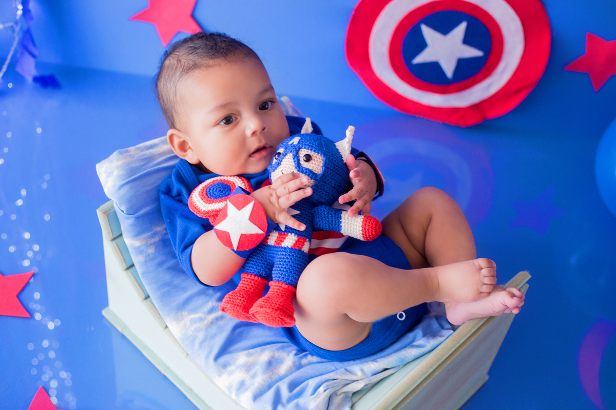 acompanhamento mensal de bebe caxias do sul figurino cenario tematico  personagem foto infantil serra gaucha fotografia familia mundo azul rosa ensaio fotografico crianca newborn baby menino menina smash the cake esmague o bolo banheira urso circo