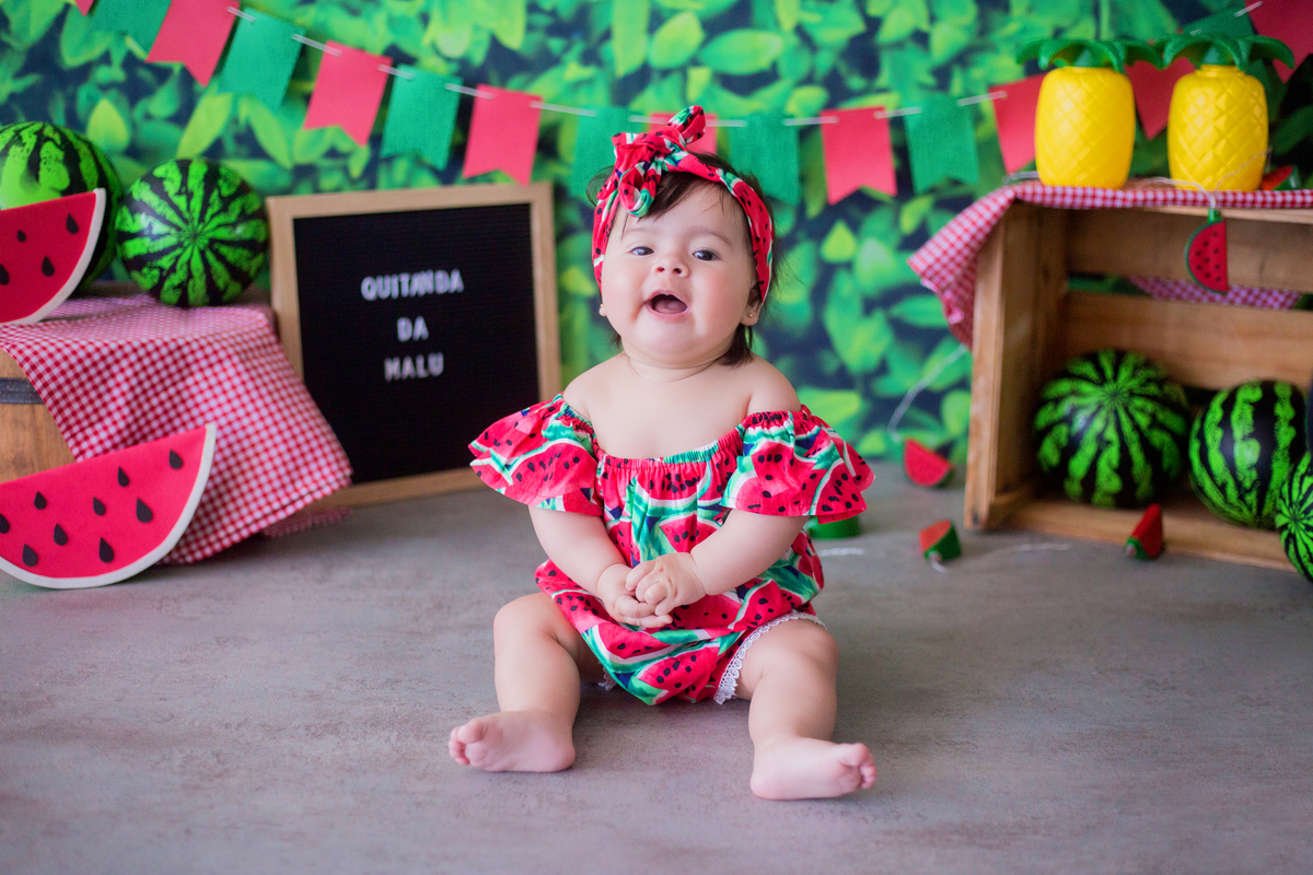 acompanhamento mensal de bebe caxias do sul figurino cenario tematico  personagem foto infantil serra gaucha fotografia familia mundo azul rosa ensaio fotografico crianca newborn baby menino menina smash the cake esmague o bolo banheira urso circo