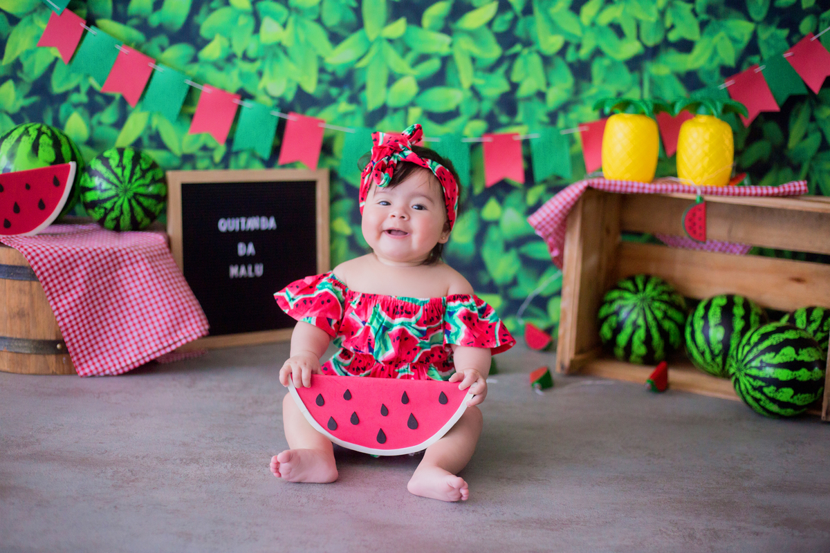 acompanhamento mensal de bebe caxias do sul figurino cenario tematico  personagem foto infantil serra gaucha fotografia familia mundo azul rosa ensaio fotografico crianca newborn baby menino menina smash the cake esmague o bolo banheira urso circo