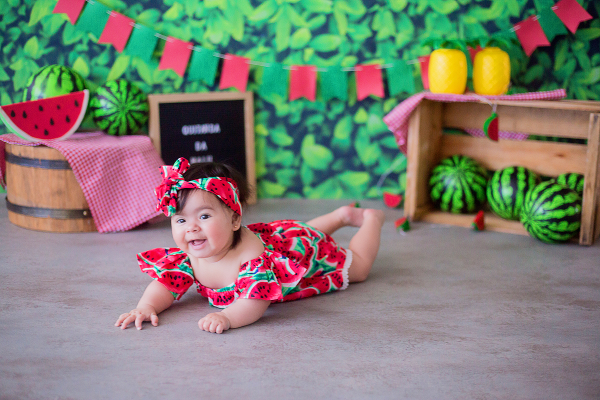 acompanhamento mensal de bebe caxias do sul figurino cenario tematico  personagem foto infantil serra gaucha fotografia familia mundo azul rosa ensaio fotografico crianca newborn baby menino menina smash the cake esmague o bolo banheira urso circo