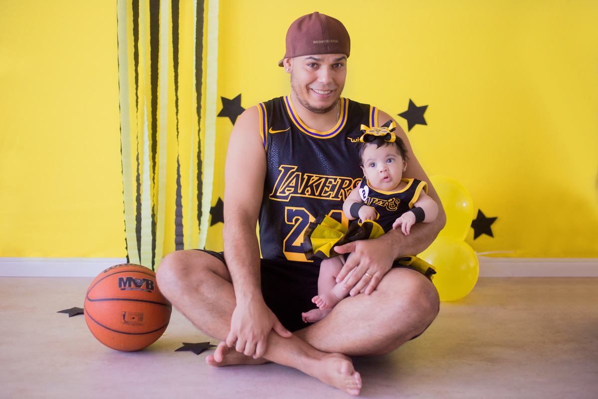 acompanhamento mensal de bebe caxias do sul figurino cenario tematico  personagem foto infantil serra gaucha fotografia familia mundo azul rosa ensaio fotografico crianca newborn baby menino menina smash the cake esmague o bolo banheira urso circo