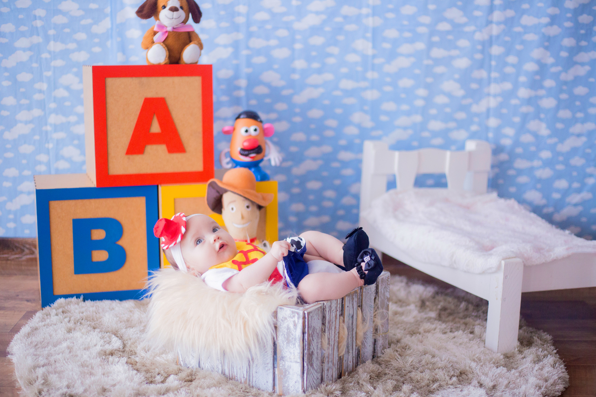 acompanhamento mensal de bebe caxias do sul figurino cenario tematico  personagem foto infantil serra gaucha fotografia familia mundo azul rosa ensaio fotografico crianca newborn baby menino menina smash the cake esmague o bolo banheira urso circo