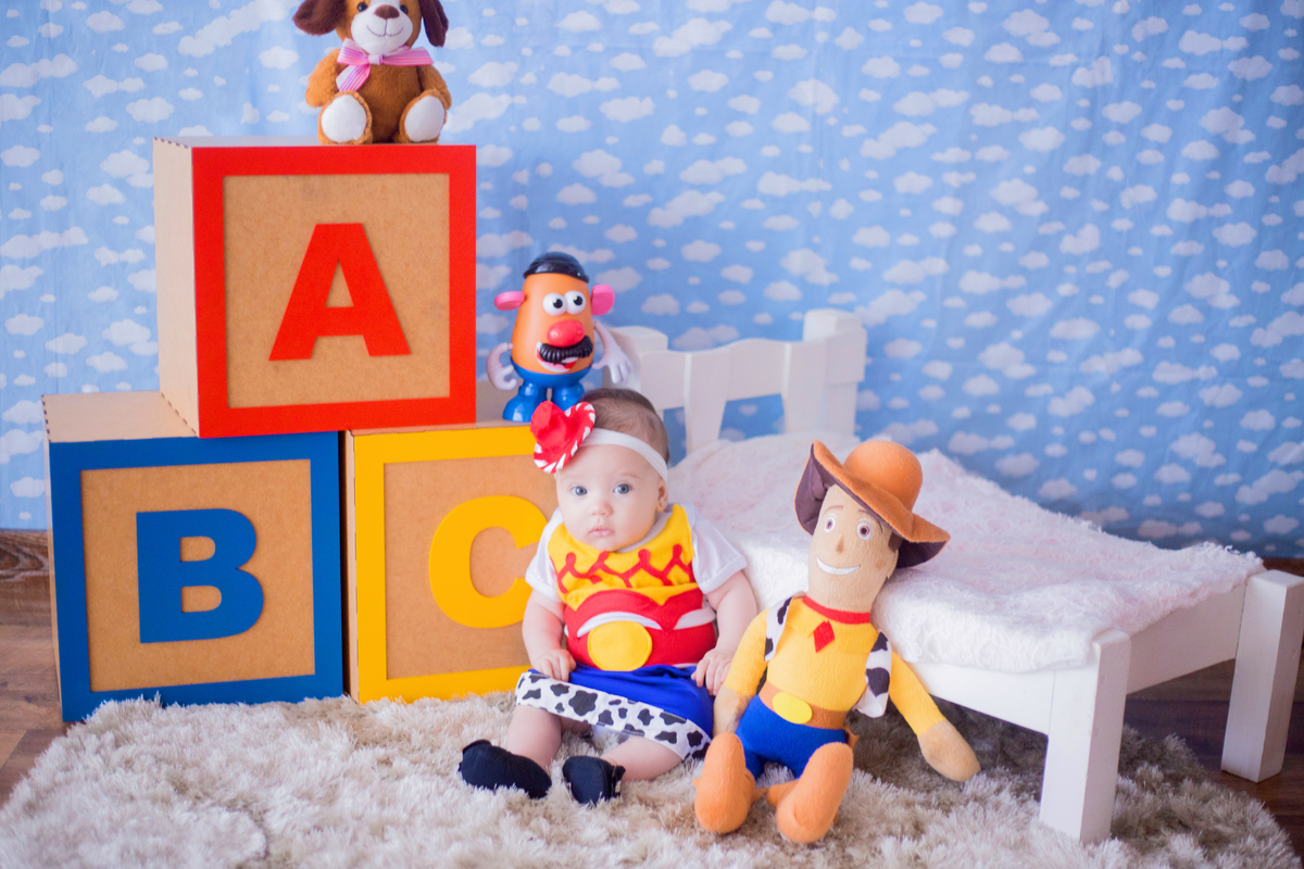 acompanhamento mensal de bebe caxias do sul figurino cenario tematico  personagem foto infantil serra gaucha fotografia familia mundo azul rosa ensaio fotografico crianca newborn baby menino menina smash the cake esmague o bolo banheira urso circo