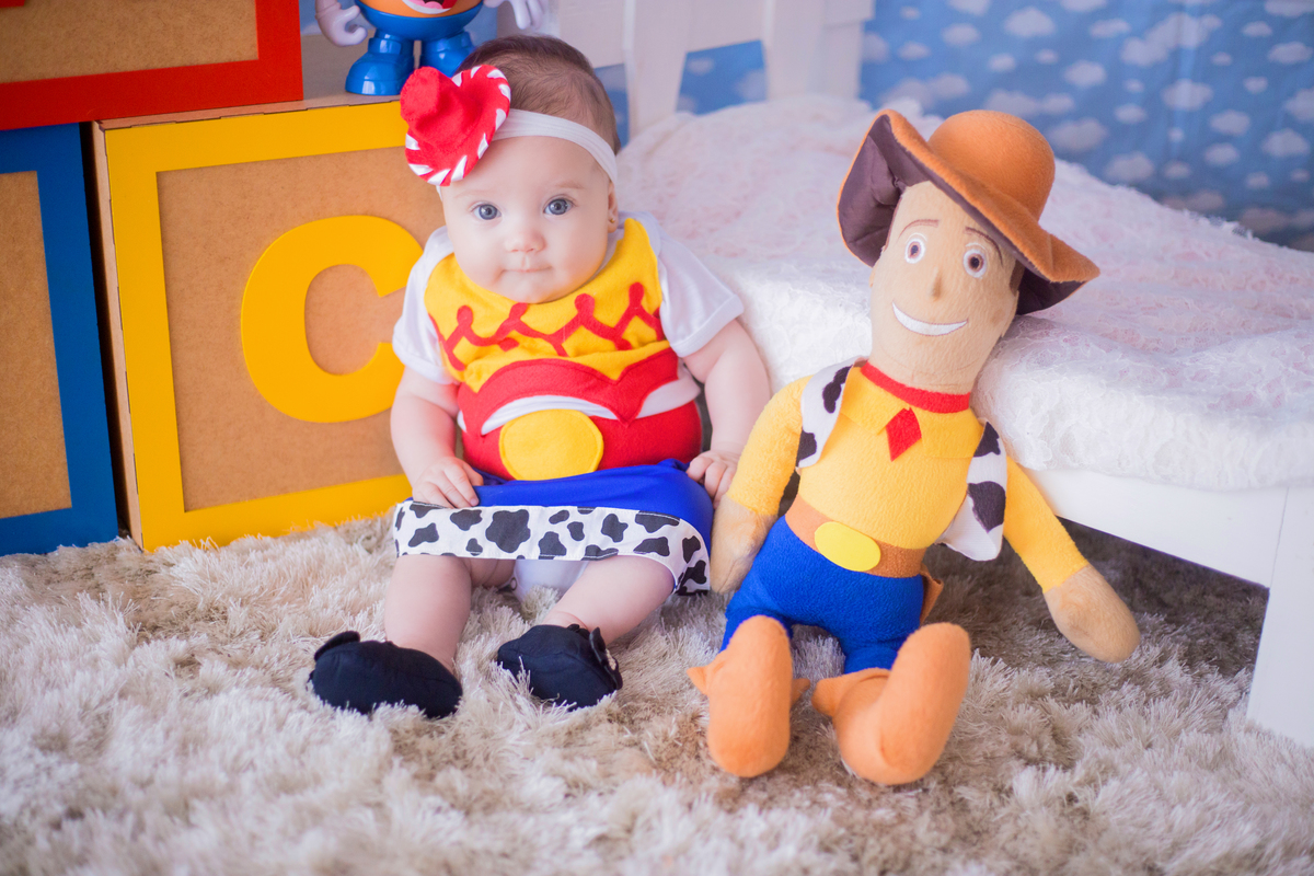 acompanhamento mensal de bebe caxias do sul figurino cenario tematico  personagem foto infantil serra gaucha fotografia familia mundo azul rosa ensaio fotografico crianca newborn baby menino menina smash the cake esmague o bolo banheira urso circo