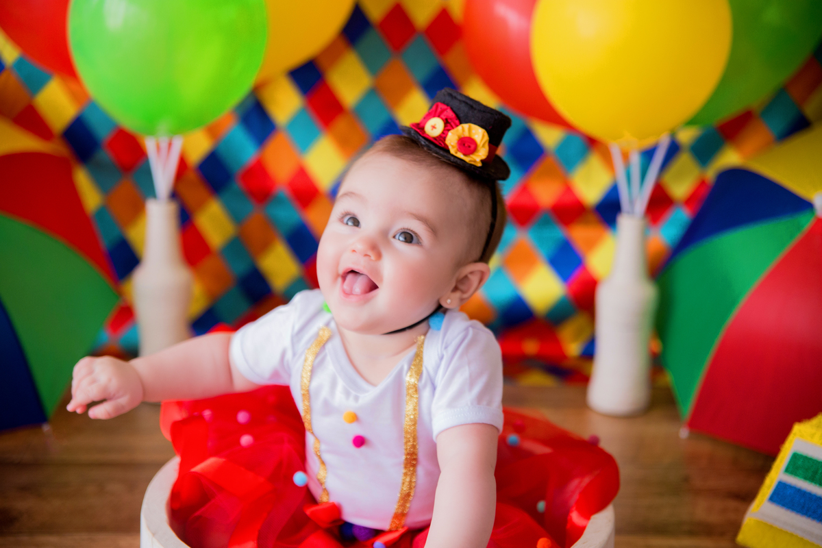 acompanhamento mensal de bebe caxias do sul figurino cenario tematico  personagem foto infantil serra gaucha fotografia familia mundo azul rosa ensaio fotografico crianca newborn baby menino menina smash the cake esmague o bolo banheira urso circo