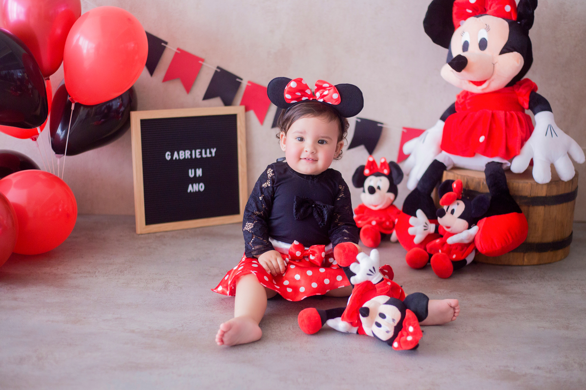 acompanhamento mensal de bebe caxias do sul figurino cenario tematico  personagem foto infantil serra gaucha fotografia familia mundo azul rosa ensaio fotografico crianca newborn baby menino menina smash the cake esmague o bolo banheira urso circo