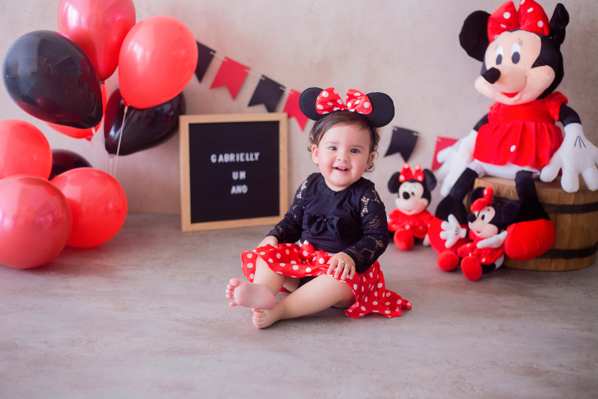acompanhamento mensal de bebe caxias do sul figurino cenario tematico  personagem foto infantil serra gaucha fotografia familia mundo azul rosa ensaio fotografico crianca newborn baby menino menina smash the cake esmague o bolo banheira urso circo