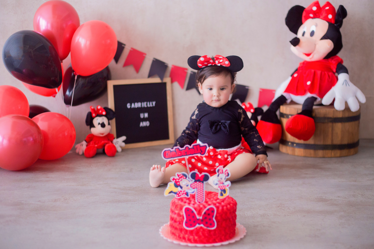 acompanhamento mensal de bebe caxias do sul figurino cenario tematico  personagem foto infantil serra gaucha fotografia familia mundo azul rosa ensaio fotografico crianca newborn baby menino menina smash the cake esmague o bolo banheira urso circo