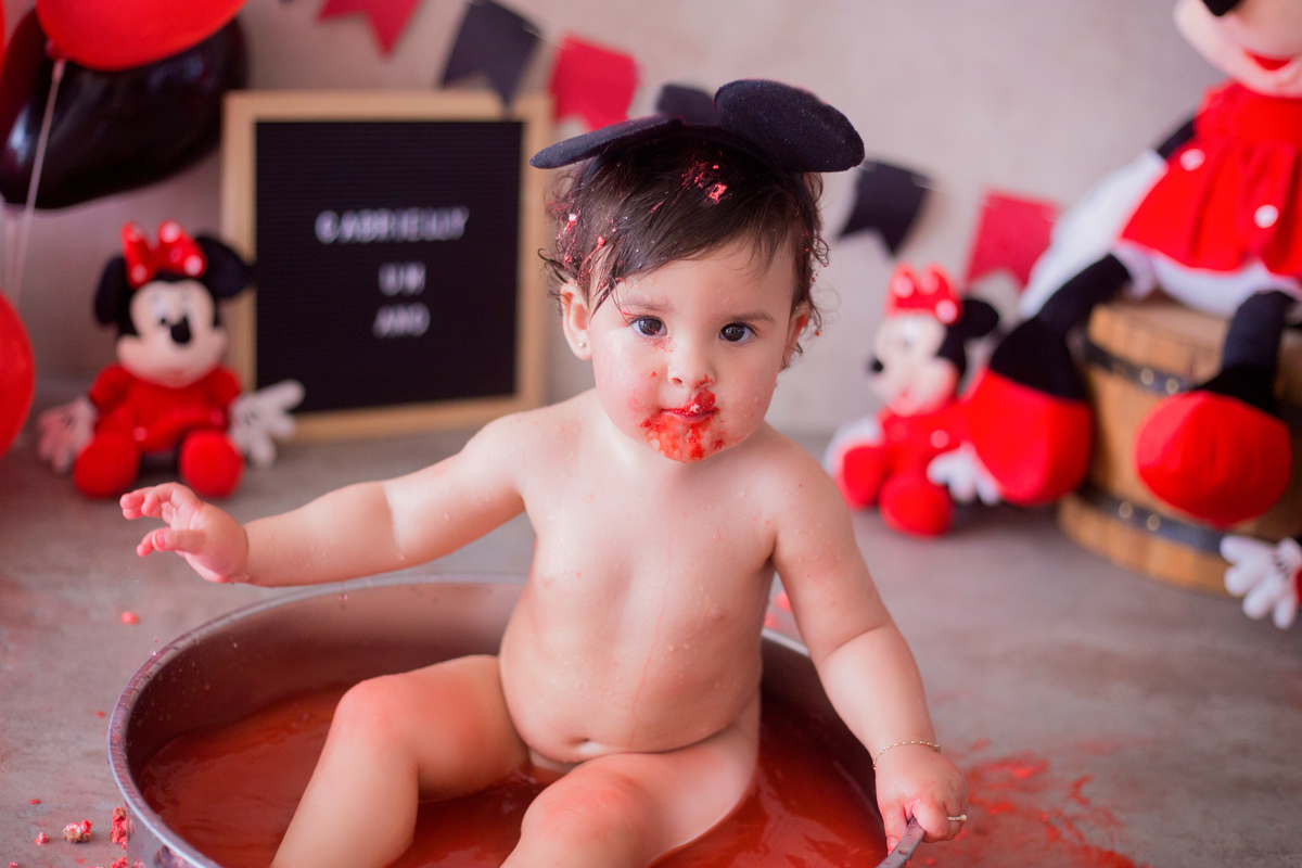 acompanhamento mensal de bebe caxias do sul figurino cenario tematico  personagem foto infantil serra gaucha fotografia familia mundo azul rosa ensaio fotografico crianca newborn baby menino menina smash the cake esmague o bolo banheira urso circo