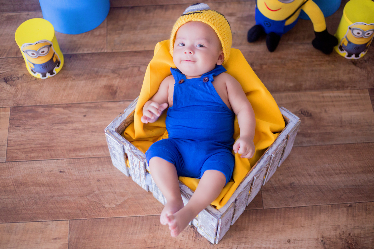 acompanhamento mensal de bebe caxias do sul figurino cenario tematico  personagem foto infantil serra gaucha fotografia familia mundo azul rosa ensaio fotografico crianca newborn baby menino menina smash the cake esmague o bolo banheira urso circo