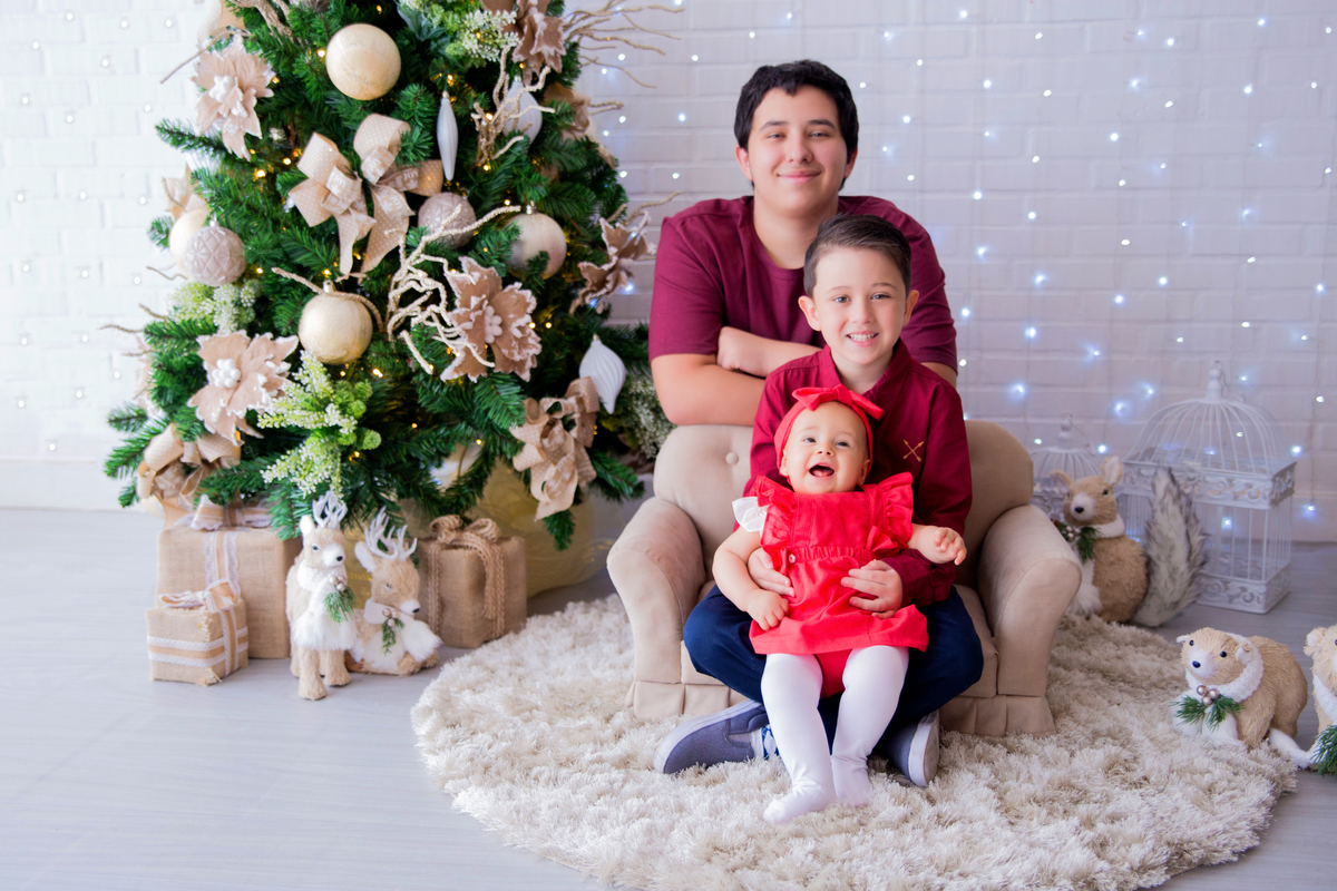 acompanhamento mensal de bebe caxias do sul figurino cenario tematico  personagem foto infantil serra gaucha fotografia familia mundo azul rosa ensaio fotografico crianca newborn baby menino menina smash the cake esmague o bolo banheira urso circoacompanh