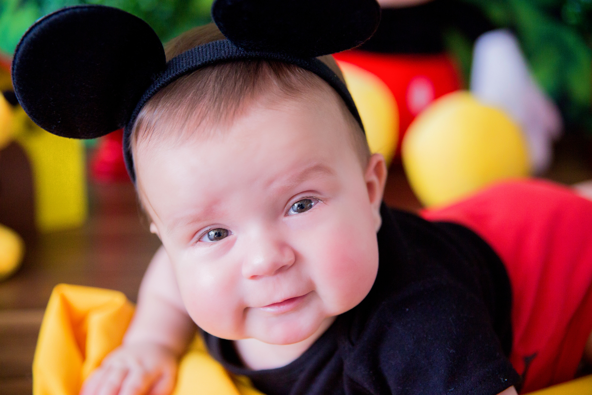 acompanhamento mensal de bebe caxias do sul figurino cenario tematico  personagem foto infantil serra gaucha fotografia familia mundo azul rosa ensaio fotografico crianca newborn baby menino menina smash the cake esmague o bolo banheira urso circo