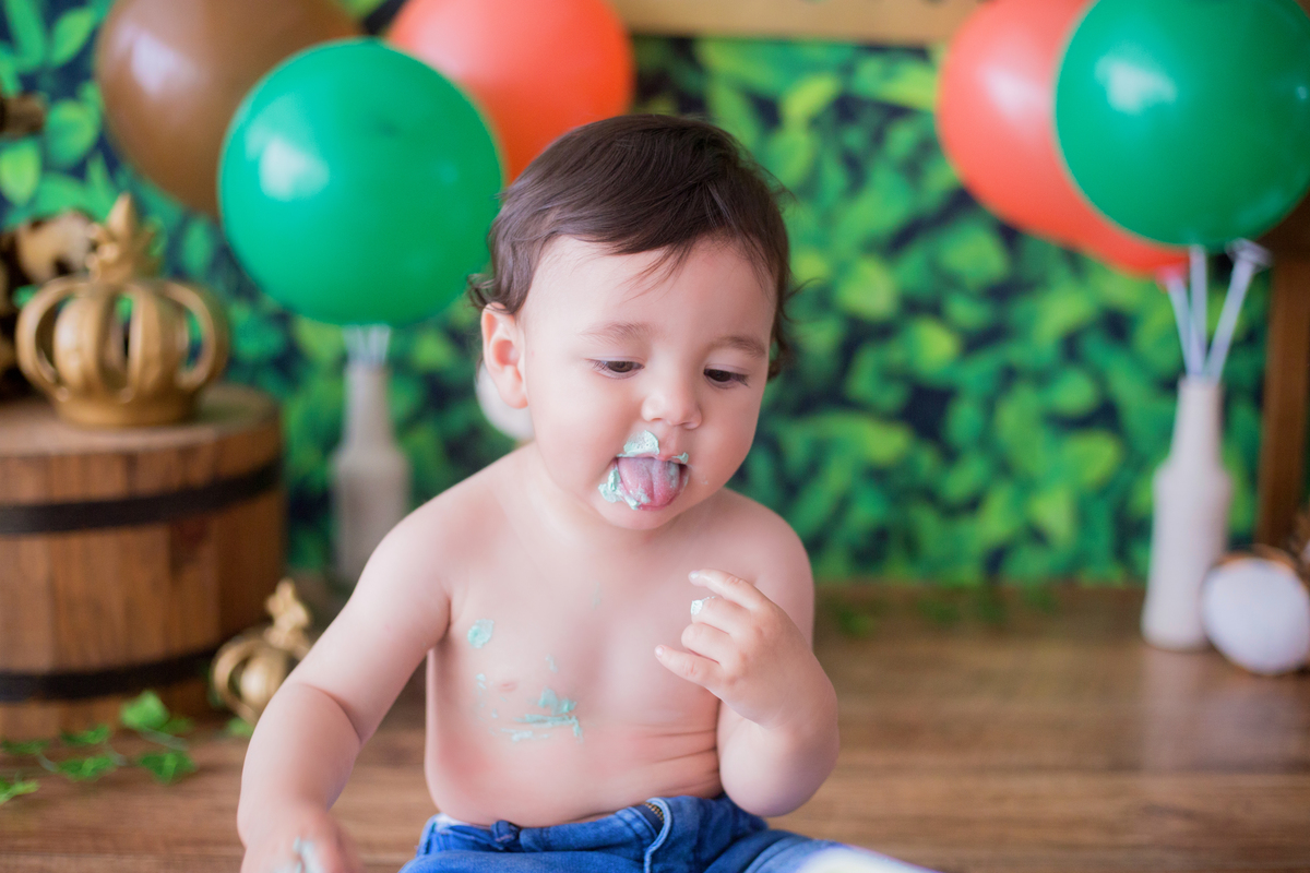 acompanhamento mensal de bebe caxias do sul figurino cenario tematico  personagem foto infantil serra gaucha fotografia familia mundo azul rosa ensaio fotografico crianca newborn baby menino menina smash the cake esmague o bolo banheira urso circo