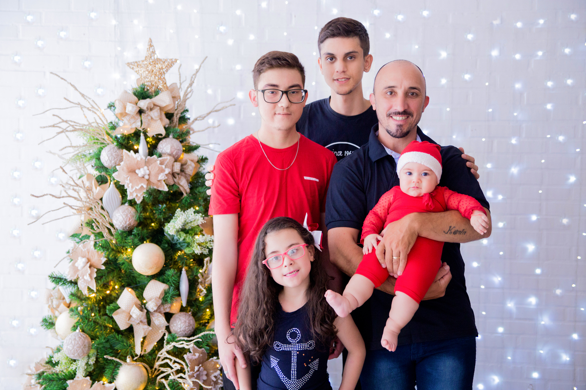 acompanhamento mensal de bebe caxias do sul figurino cenario tematico  personagem foto infantil serra gaucha fotografia familia mundo azul rosa ensaio fotografico crianca newborn baby menino menina smash the cake esmague o bolo banheira urso circo