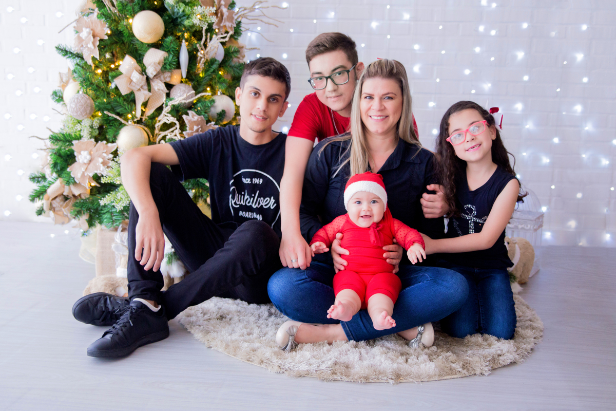 acompanhamento mensal de bebe caxias do sul figurino cenario tematico  personagem foto infantil serra gaucha fotografia familia mundo azul rosa ensaio fotografico crianca newborn baby menino menina smash the cake esmague o bolo banheira urso circo