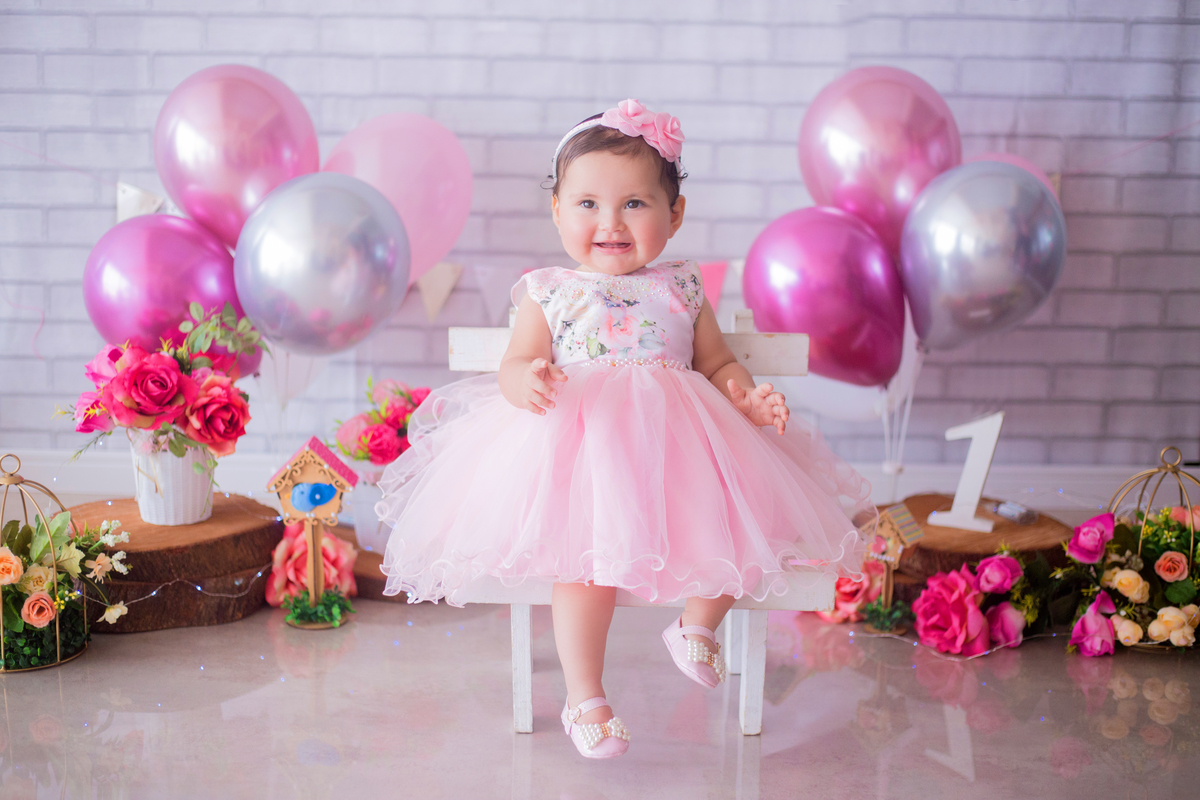 acompanhamento mensal de bebe caxias do sul figurino cenario tematico  personagem foto infantil serra gaucha fotografia familia mundo azul rosa ensaio fotografico crianca newborn baby menino menina smash the cake esmague o bolo banheira urso circo