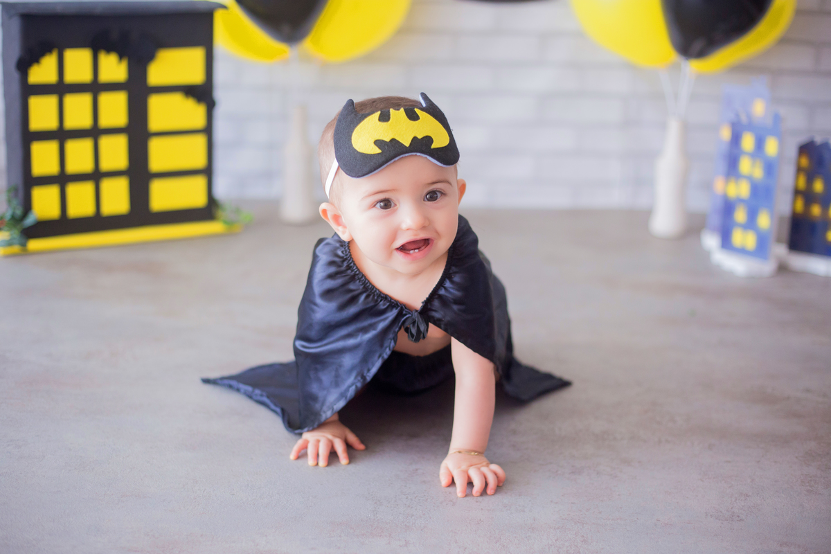 acompanhamento mensal de bebe caxias do sul figurino cenario tematico  personagem foto infantil serra gaucha fotografia familia mundo azul rosa ensaio fotografico crianca newborn baby menino menina smash the cake esmague o bolo banheira urso circo
