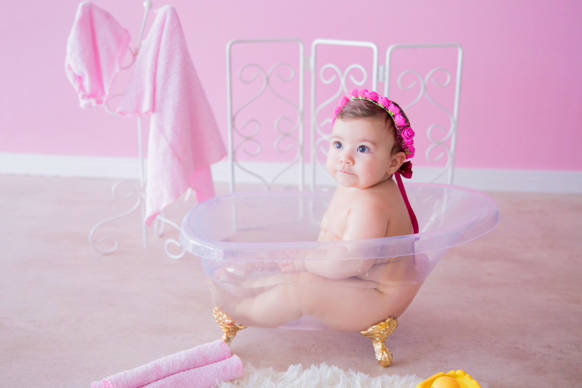 acompanhamento mensal de bebe caxias do sul figurino cenario tematico  personagem foto infantil serra gaucha fotografia familia mundo azul rosa ensaio fotografico crianca newborn baby menino menina smash the cake esmague o bolo banheira urso circo