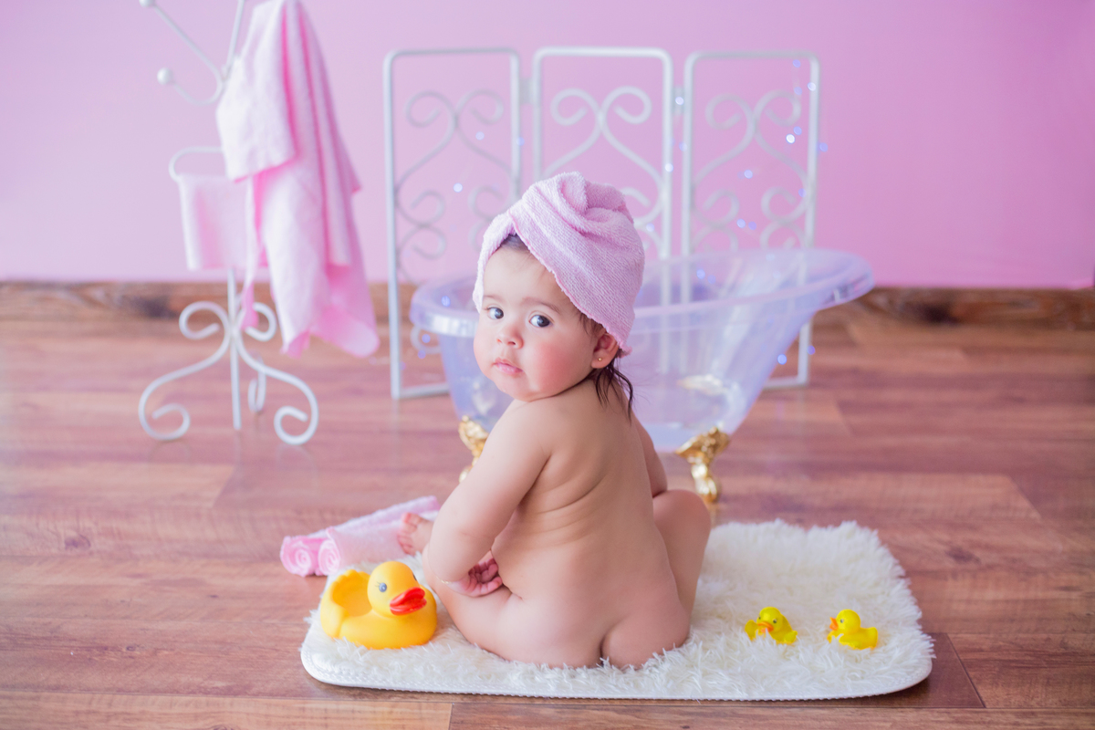 acompanhamento mensal de bebe caxias do sul figurino cenario tematico  personagem foto infantil serra gaucha fotografia familia mundo azul rosa ensaio fotografico crianca newborn baby menino menina smash the cake esmague o bolo banheira urso circo