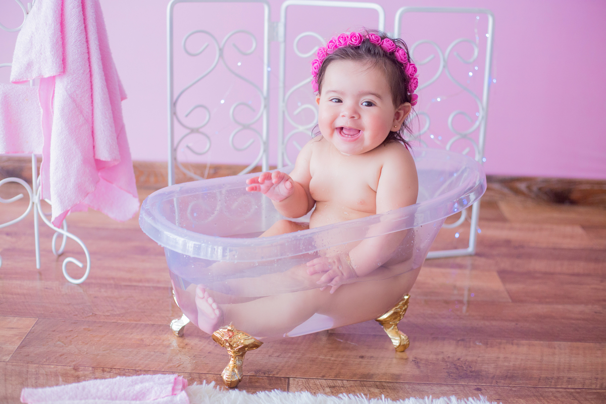 acompanhamento mensal de bebe caxias do sul figurino cenario tematico  personagem foto infantil serra gaucha fotografia familia mundo azul rosa ensaio fotografico crianca newborn baby menino menina smash the cake esmague o bolo banheira urso circo