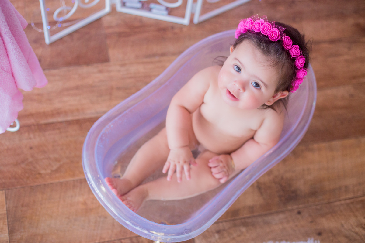 acompanhamento mensal de bebe caxias do sul figurino cenario tematico  personagem foto infantil serra gaucha fotografia familia mundo azul rosa ensaio fotografico crianca newborn baby menino menina smash the cake esmague o bolo banheira urso circo