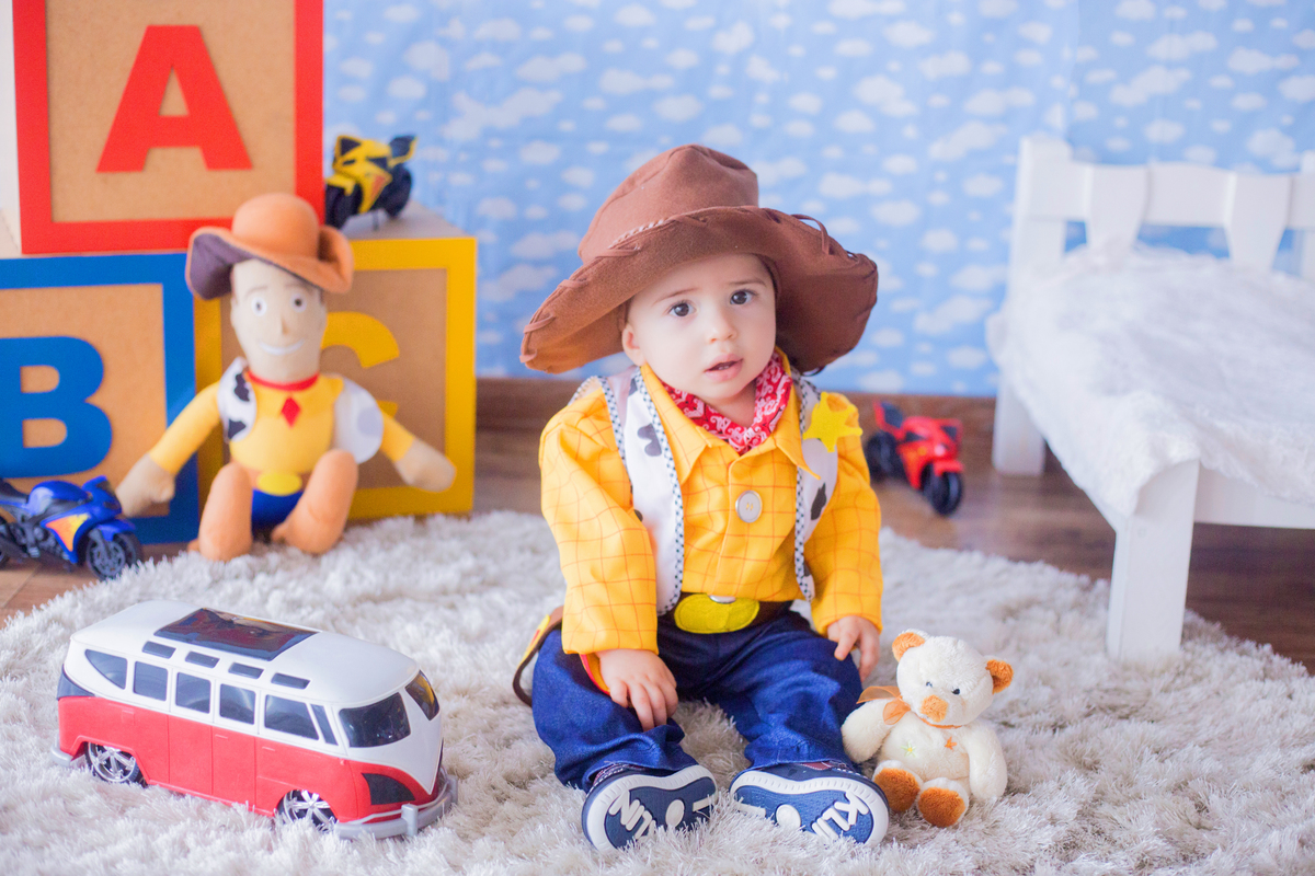 acompanhamento mensal de bebe caxias do sul figurino cenario tematico  personagem foto infantil serra gaucha fotografia familia mundo azul rosa ensaio fotografico crianca newborn baby menino menina smash the cake esmague o bolo banheira urso circo