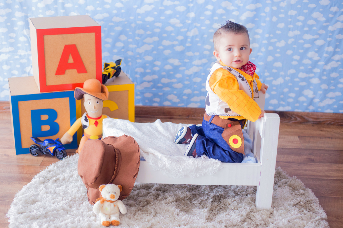 acompanhamento mensal de bebe caxias do sul figurino cenario tematico  personagem foto infantil serra gaucha fotografia familia mundo azul rosa ensaio fotografico crianca newborn baby menino menina smash the cake esmague o bolo banheira urso circo