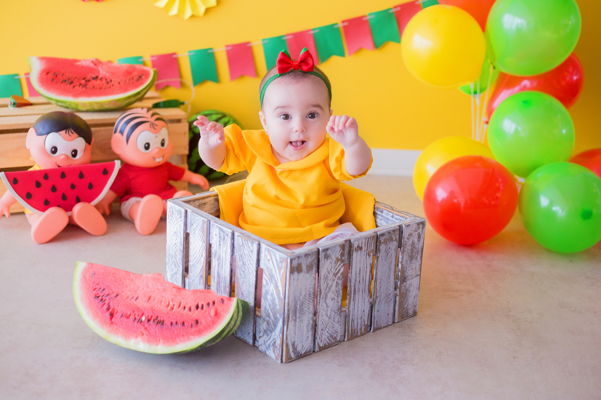 acompanhamento mensal de bebe caxias do sul figurino cenario tematico  personagem foto infantil serra gaucha fotografia familia mundo azul rosa ensaio fotografico crianca newborn baby menino menina smash the cake esmague o bolo banheira urso circo