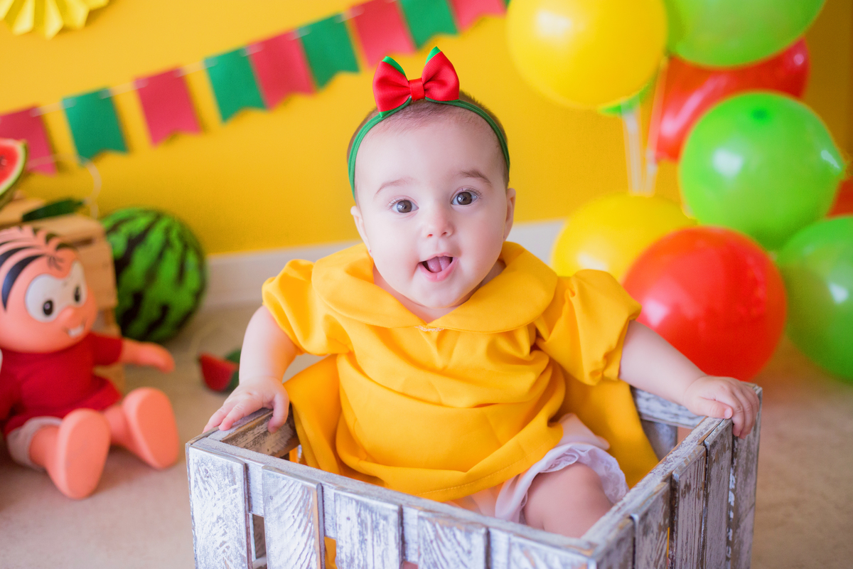 acompanhamento mensal de bebe caxias do sul figurino cenario tematico  personagem foto infantil serra gaucha fotografia familia mundo azul rosa ensaio fotografico crianca newborn baby menino menina smash the cake esmague o bolo banheira urso circo