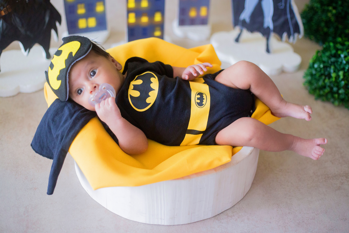 acompanhamento mensal de bebe caxias do sul figurino cenario tematico  personagem foto infantil serra gaucha fotografia familia mundo azul rosa ensaio fotografico crianca newborn baby menino menina smash the cake esmague o bolo banheira urso circo