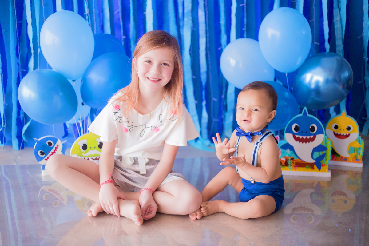 acompanhamento mensal de bebe caxias do sul figurino cenario tematico  personagem foto infantil serra gaucha fotografia familia mundo azul rosa ensaio fotografico crianca newborn baby menino menina smash the cake esmague o bolo banheira urso circo