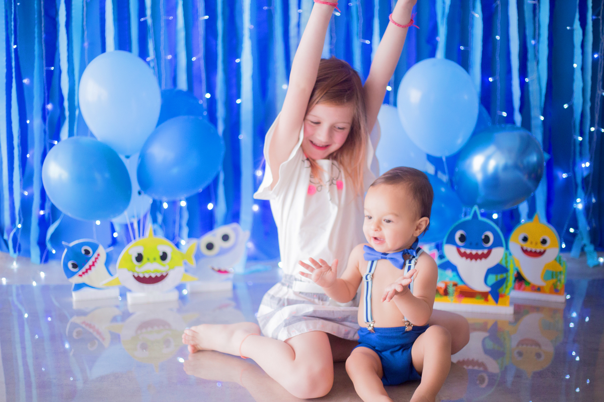 acompanhamento mensal de bebe caxias do sul figurino cenario tematico  personagem foto infantil serra gaucha fotografia familia mundo azul rosa ensaio fotografico crianca newborn baby menino menina smash the cake esmague o bolo banheira urso circo