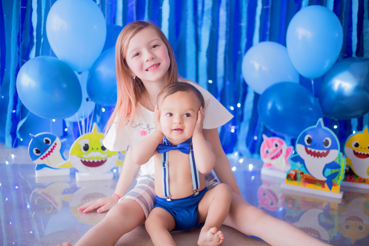 acompanhamento mensal de bebe caxias do sul figurino cenario tematico  personagem foto infantil serra gaucha fotografia familia mundo azul rosa ensaio fotografico crianca newborn baby menino menina smash the cake esmague o bolo banheira urso circo