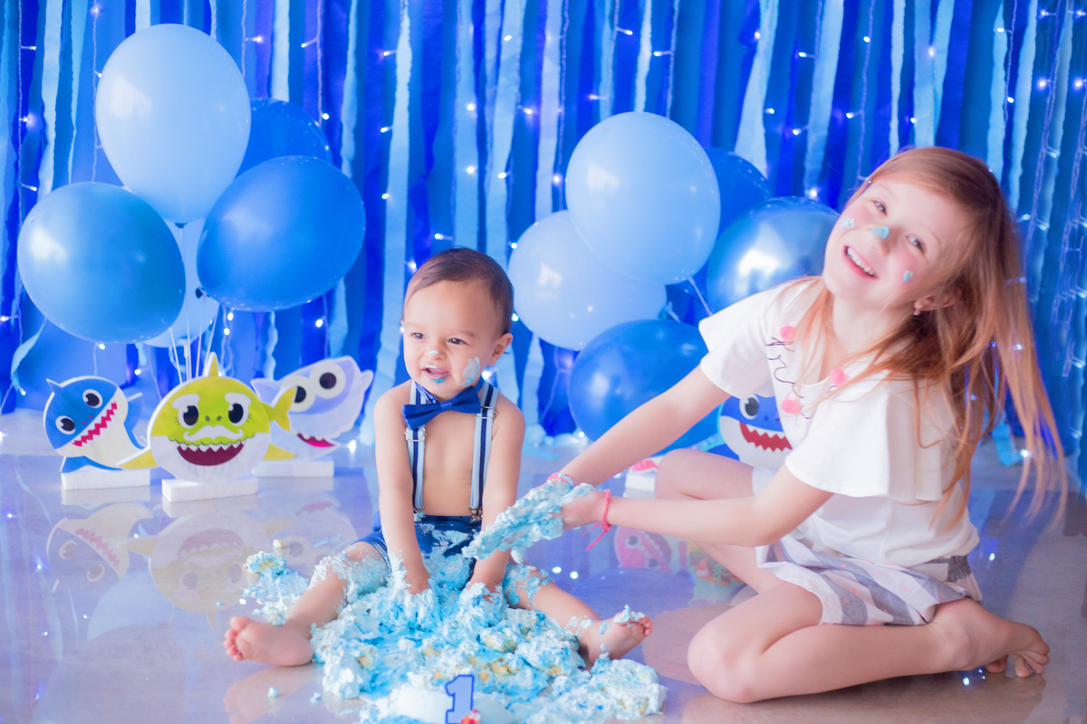 acompanhamento mensal de bebe caxias do sul figurino cenario tematico  personagem foto infantil serra gaucha fotografia familia mundo azul rosa ensaio fotografico crianca newborn baby menino menina smash the cake esmague o bolo banheira urso circo