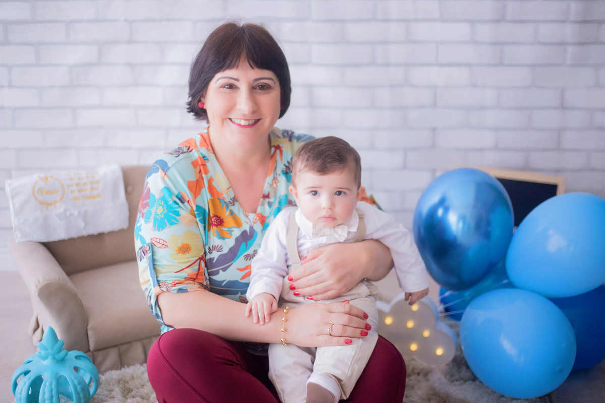 acompanhamento mensal de bebe caxias do sul figurino cenario tematico  personagem foto infantil serra gaucha fotografia familia mundo azul rosa ensaio fotografico crianca newborn baby menino menina smash the cake esmague o bolo banheira urso circo
