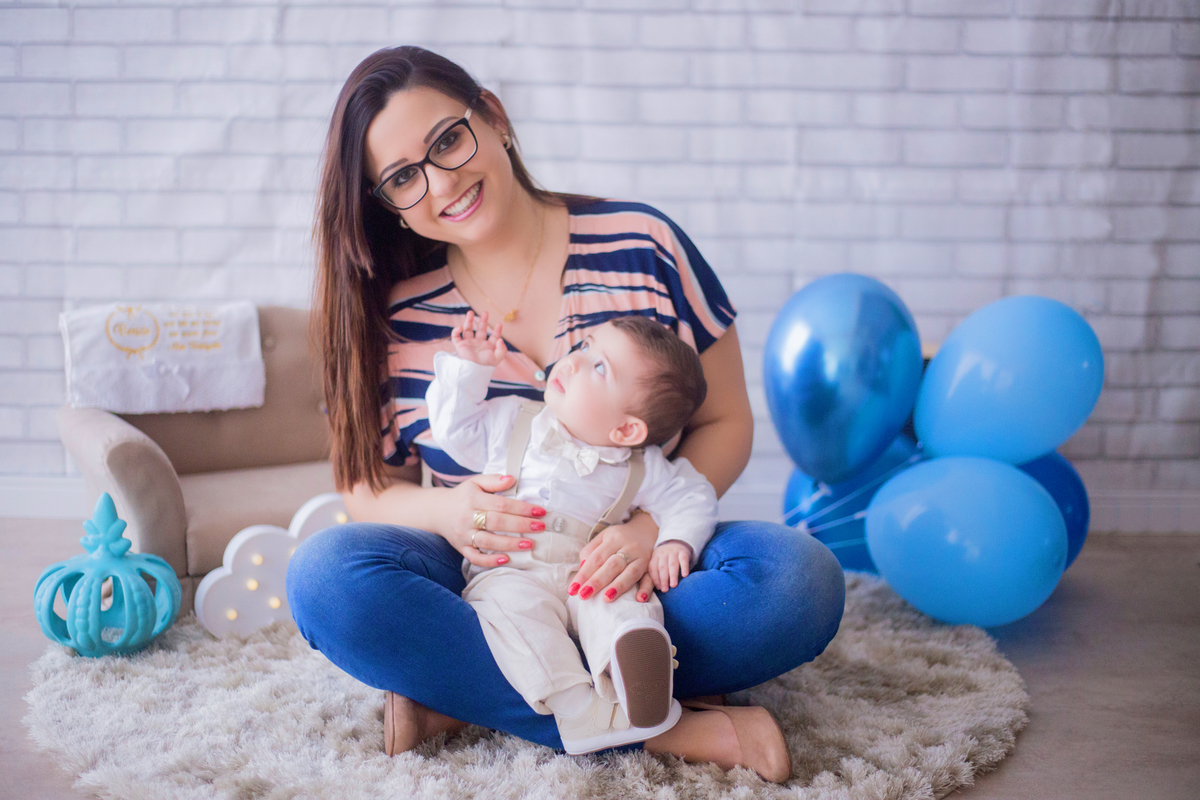 acompanhamento mensal de bebe caxias do sul figurino cenario tematico  personagem foto infantil serra gaucha fotografia familia mundo azul rosa ensaio fotografico crianca newborn baby menino menina smash the cake esmague o bolo banheira urso circo