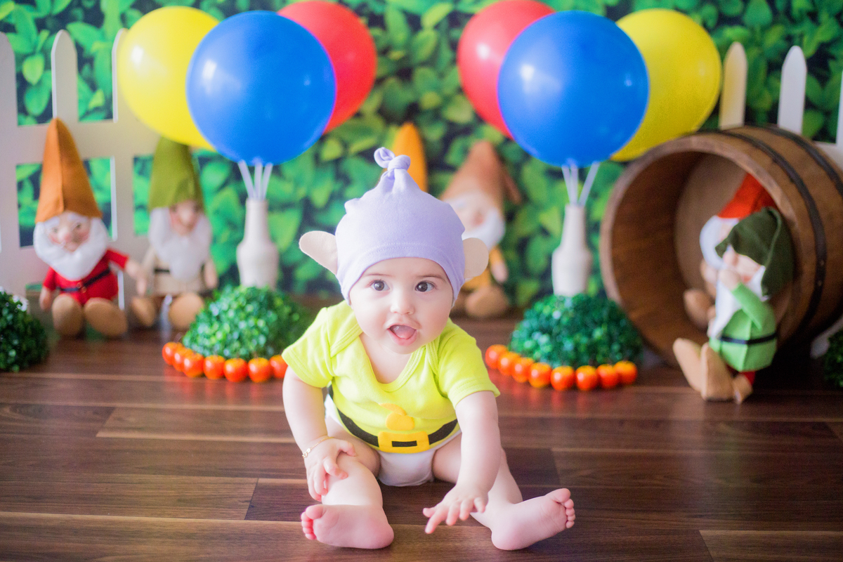 acompanhamento mensal de bebe caxias do sul figurino cenario tematico  personagem foto infantil serra gaucha fotografia familia mundo azul rosa ensaio fotografico crianca newborn baby menino menina smash the cake esmague o bolo banheira urso circo