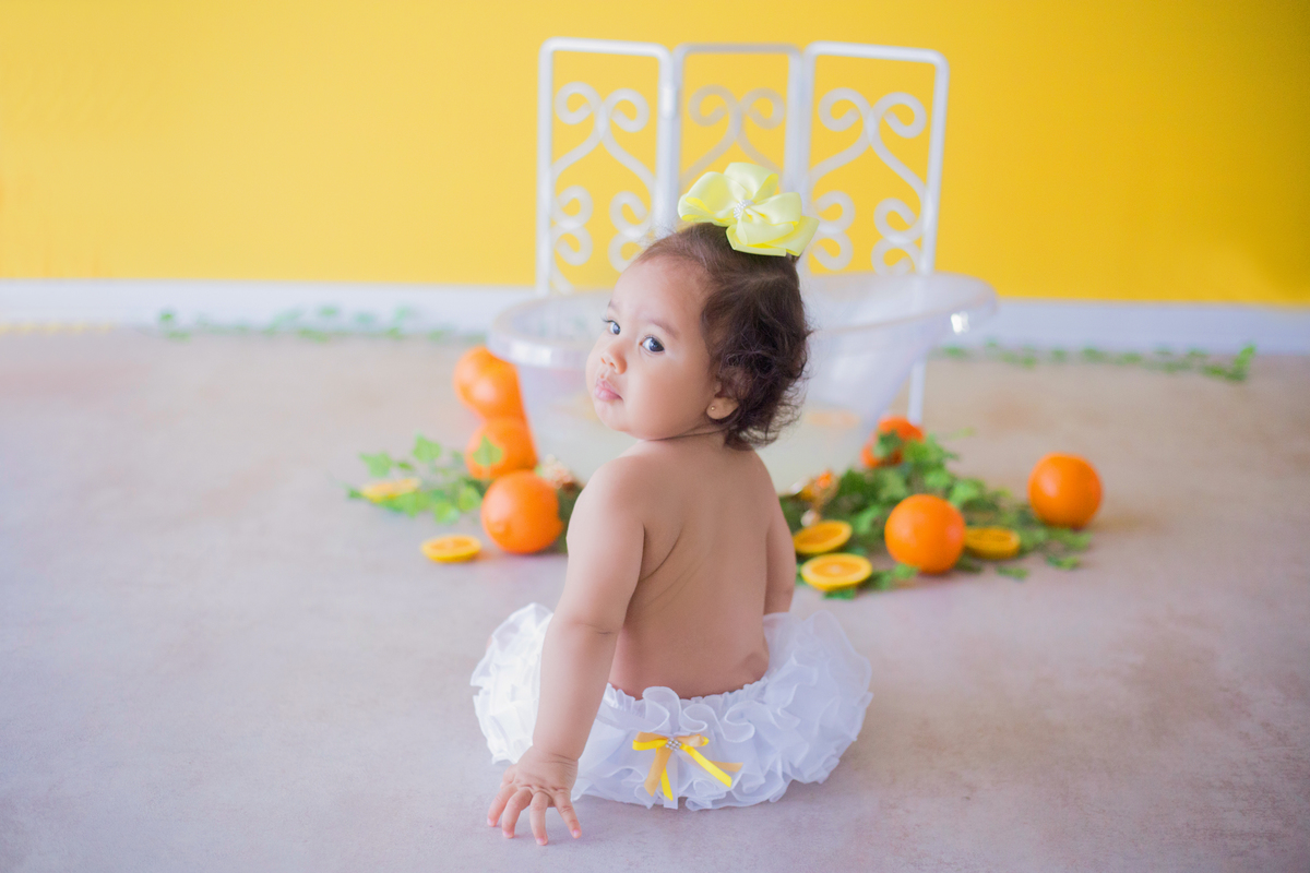 acompanhamento mensal de bebe caxias do sul figurino cenario tematico  personagem foto infantil serra gaucha fotografia familia mundo azul rosa ensaio fotografico crianca newborn baby menino menina smash the cake esmague o bolo banheira urso circo