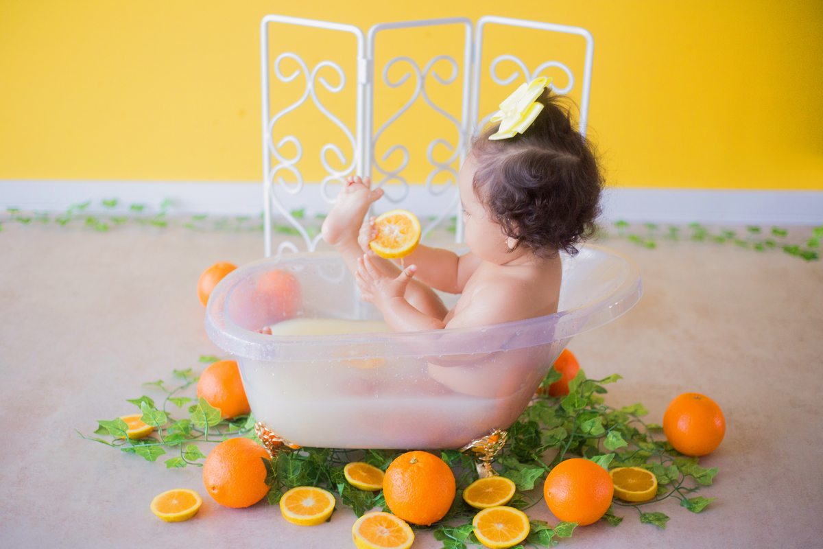 acompanhamento mensal de bebe caxias do sul figurino cenario tematico  personagem foto infantil serra gaucha fotografia familia mundo azul rosa ensaio fotografico crianca newborn baby menino menina smash the cake esmague o bolo banheira urso circo